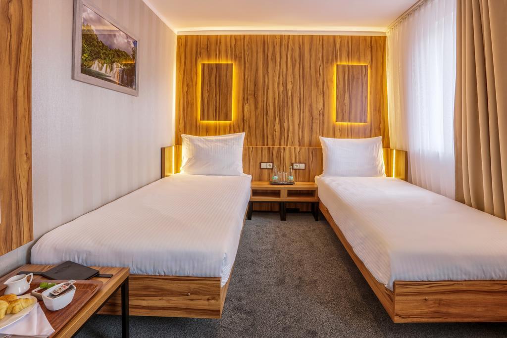 Hotel Weneda Opole Værelse billede